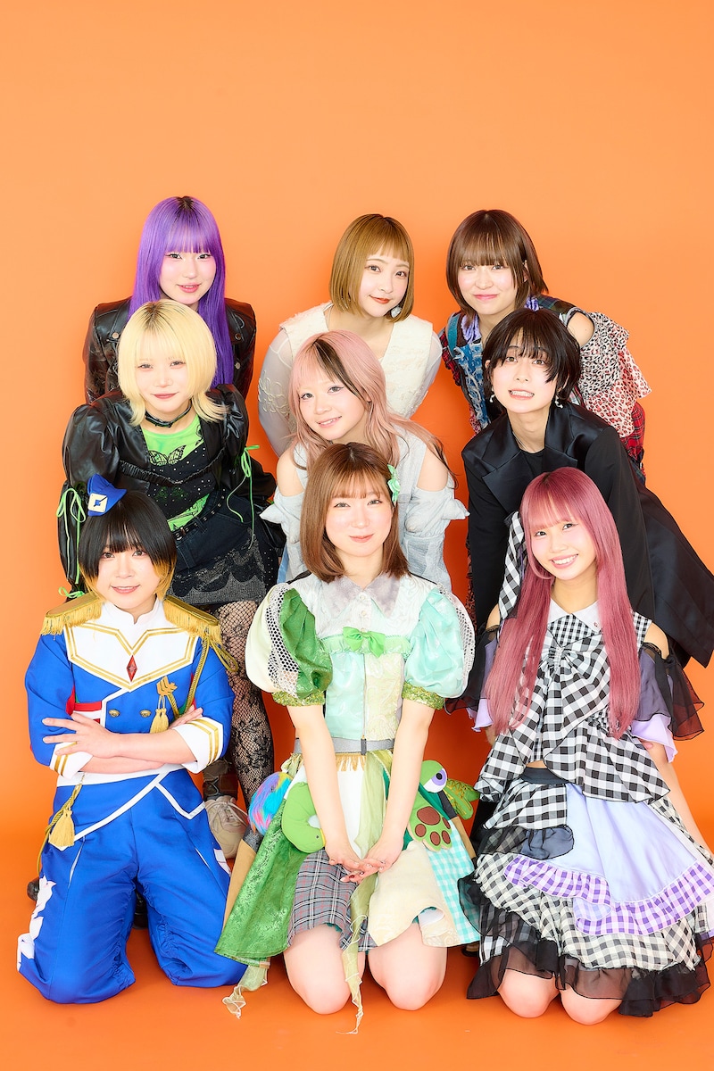 上段左からイコ・ムゲンノカナタ（ASP）、RiNA（BiTE A SHOCK）、アヤ・エイトプリンス（LUCY）、中段左からムロ葉菜子（名称非公開）、YUINA（Chalca）、mikina（ExWHYZ）、下段左からヤママチミキ（GANG PARADE）、ハナエモンスター（豆柴の大群）、アイナスター（KiSS KiSS、GANG PARADE）。