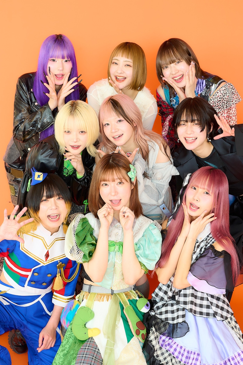 上段左からイコ・ムゲンノカナタ、RiNA、アヤ・エイトプリンス、中段左からムロ葉菜子、YUINA、mikina、下段左からヤママチミキ、ハナエモンスター、アイナスター。