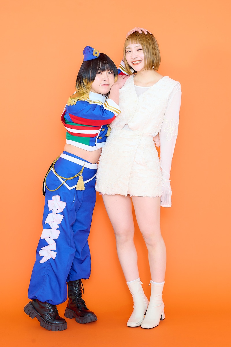 ヤママチミキとRiNA。