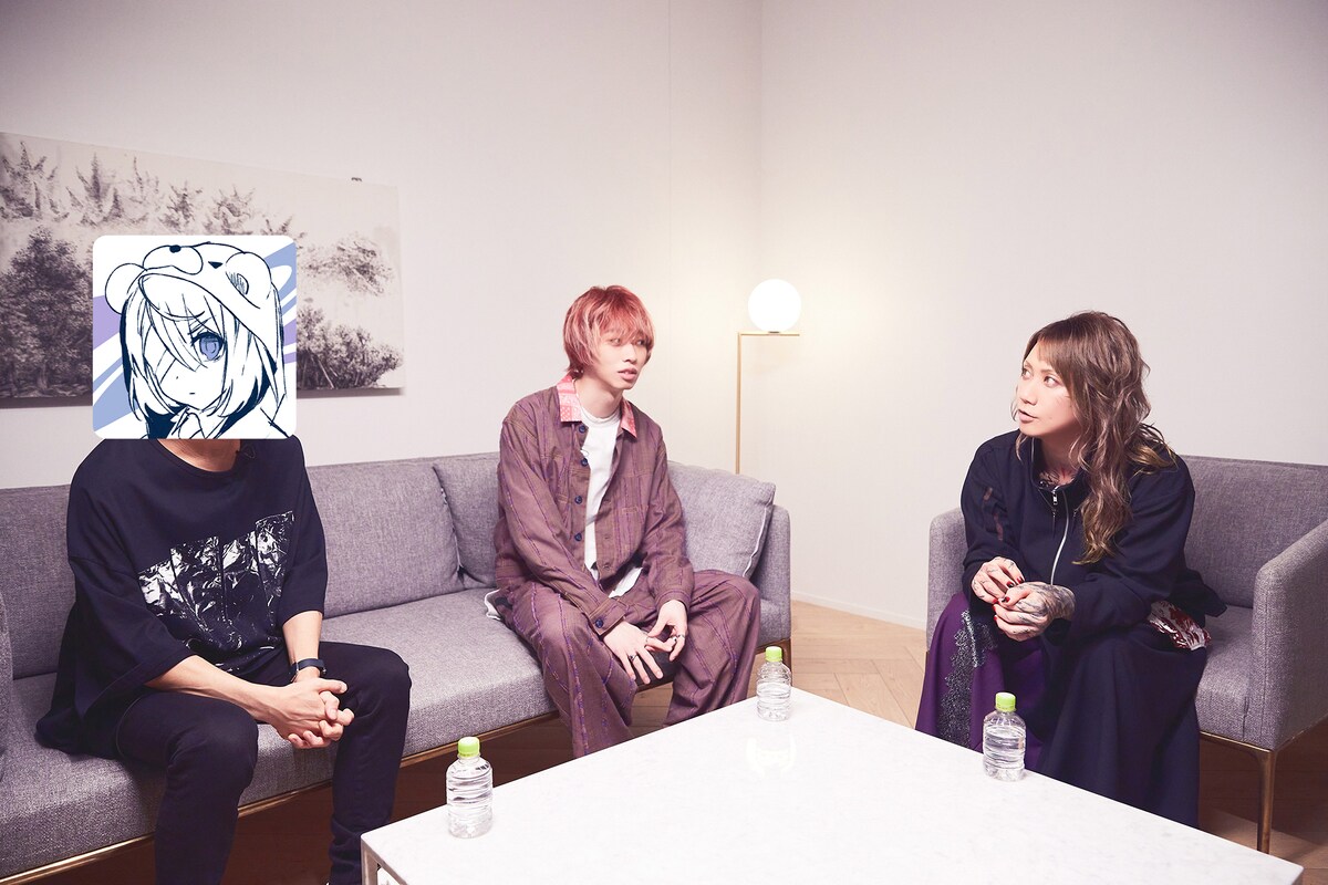 左からかいりきベア、ツミキ、町屋（和楽器バンド）。