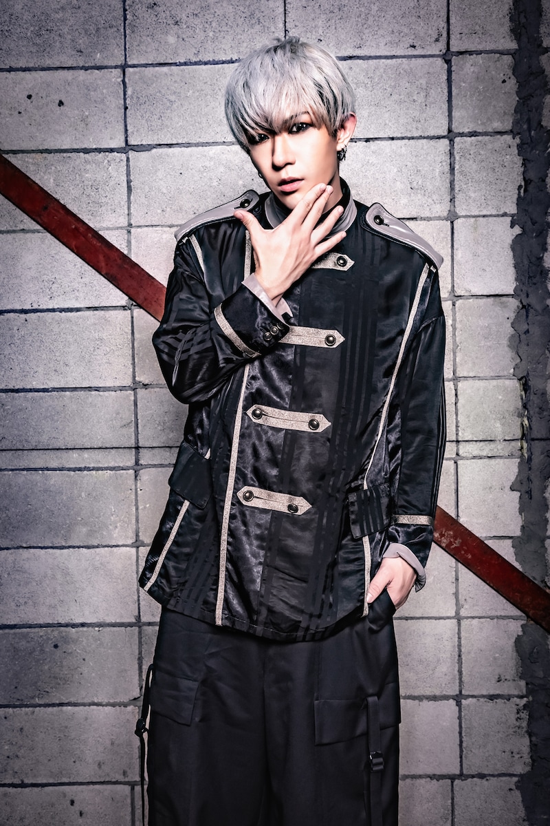 歌広場淳（ゴールデンボンバー）