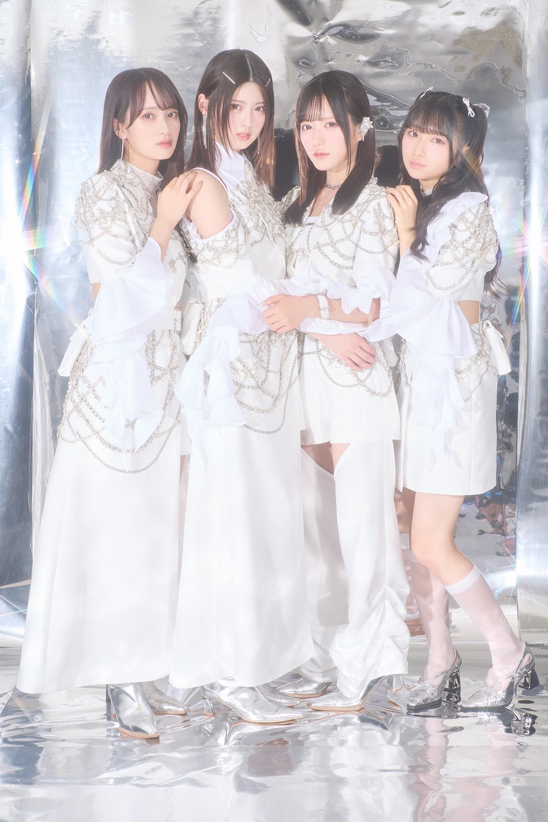 左からALLY、HANNA、ACE、CHOCO。