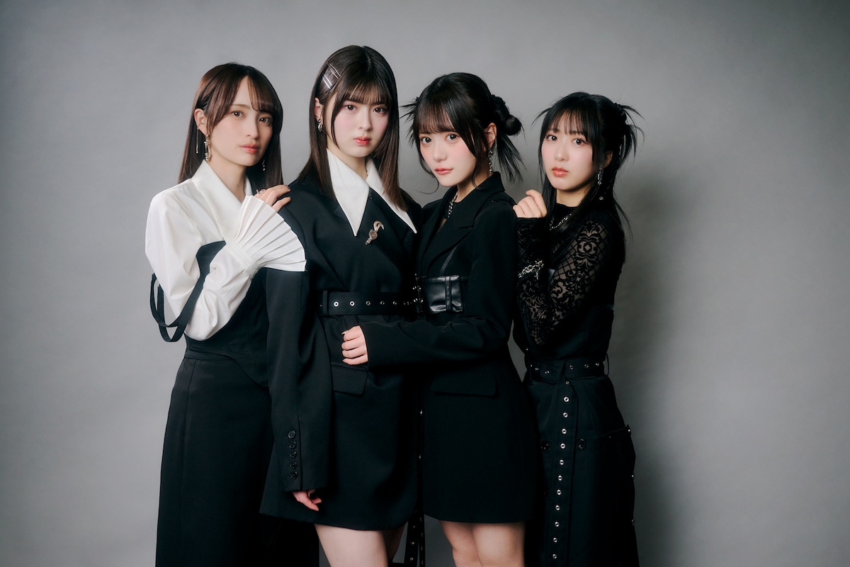 左からALLY、HANNA、ACE、AOI。