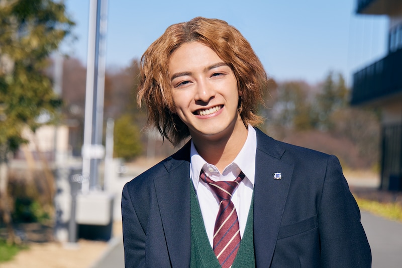 小湊亜耶（演：新原泰佑）