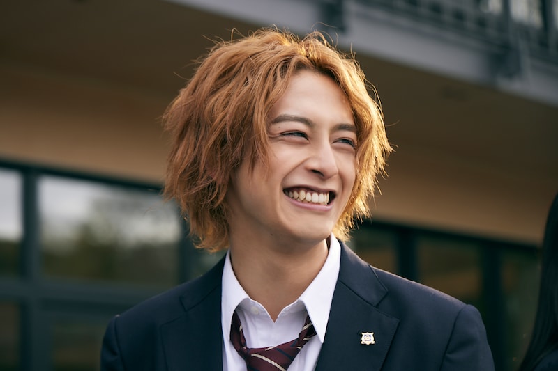 小湊亜耶（演：新原泰佑）