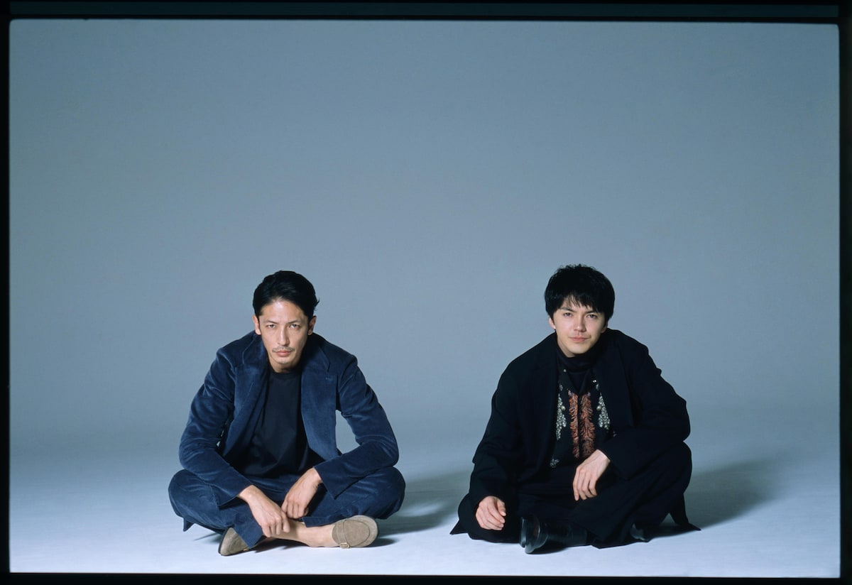 左から玉木宏、林遣都。