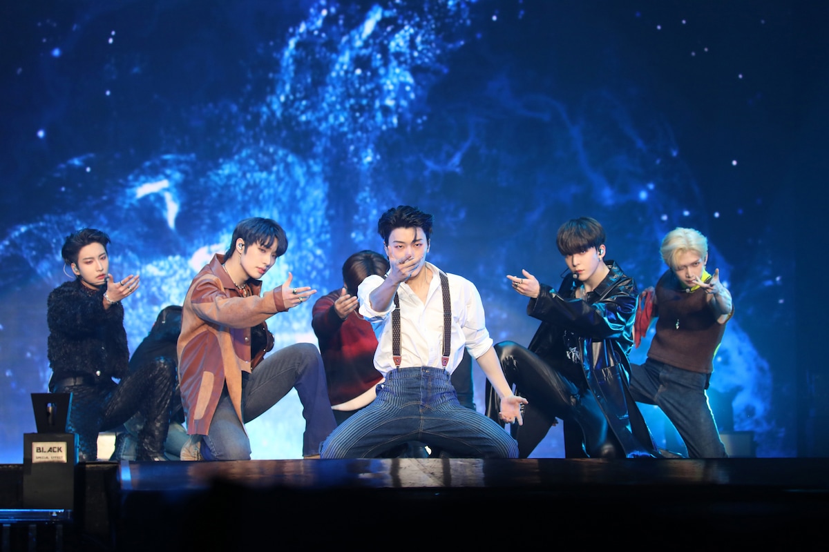「ATEEZ THE FELLOWSHIP : BEGINNING OF THE END」韓国・ソウルオリンピックホール公演の様子。©KQ ENTERTAINMENT