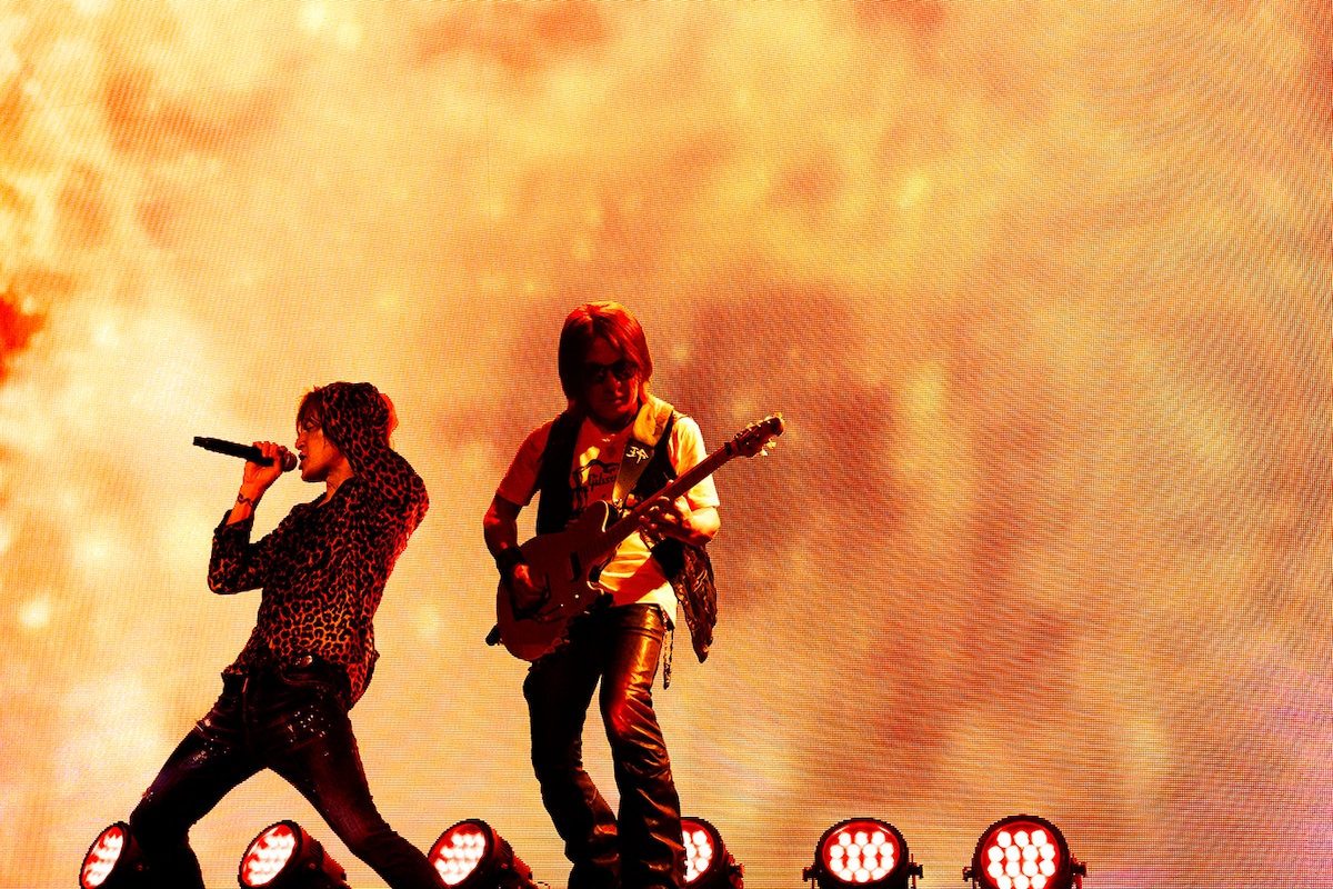 「B'z Live History Vol.4」より。