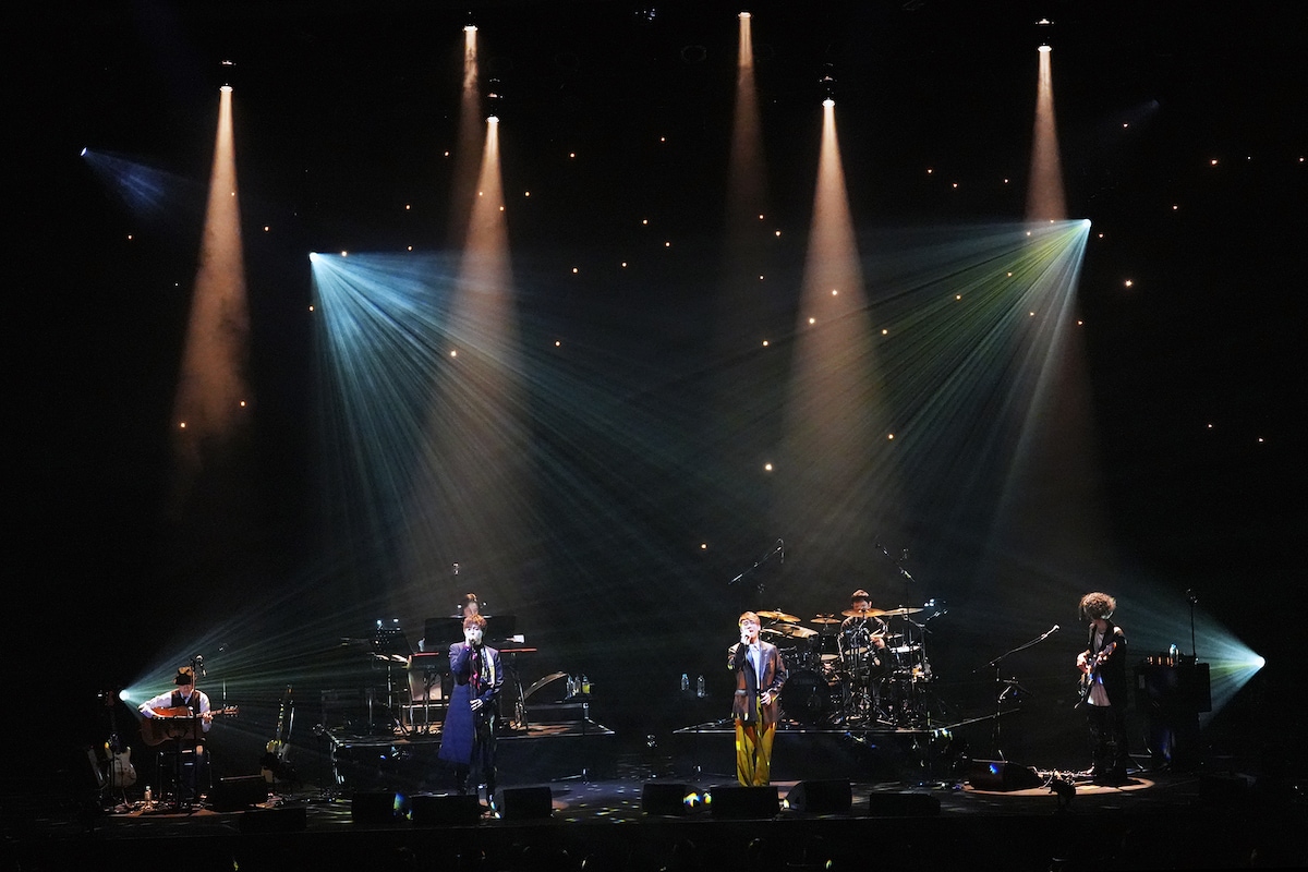 「CHEMISTRY 20th anniversary TOUR 第三章『This is CHEMISTRY』」の様子。