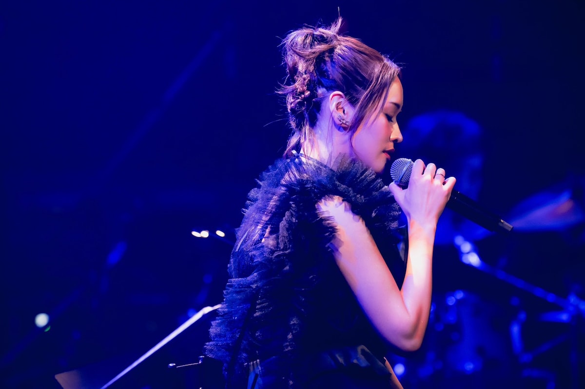 「Sora Kazuki Billboard Live 2024 in Osaka」2ndステージの様子。（撮影：ハヤシマコ）