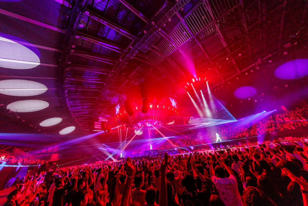 「Perfume 9th Tour 2022 "PLASMA"」の会場の様子。