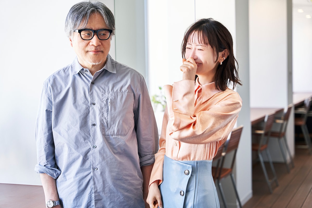 左から山内ケンジ、松本まりか。