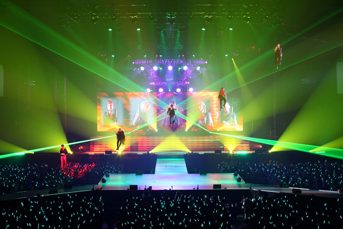 「SHINee THE 1ST CONCERT "SHINee WORLD"2010」より。