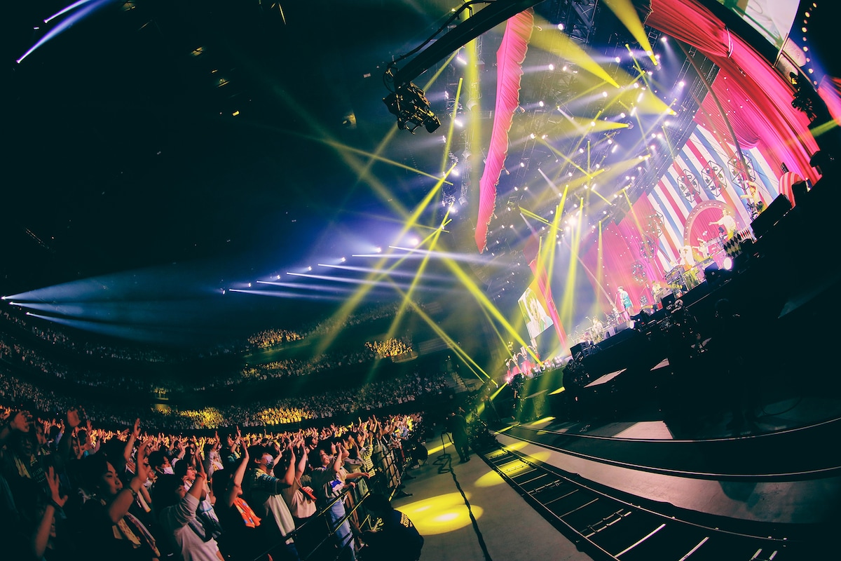 「sumika Live Tour 2024『FLYDAY CIRCUS』」神奈川・ぴあアリーナMM公演の様子。