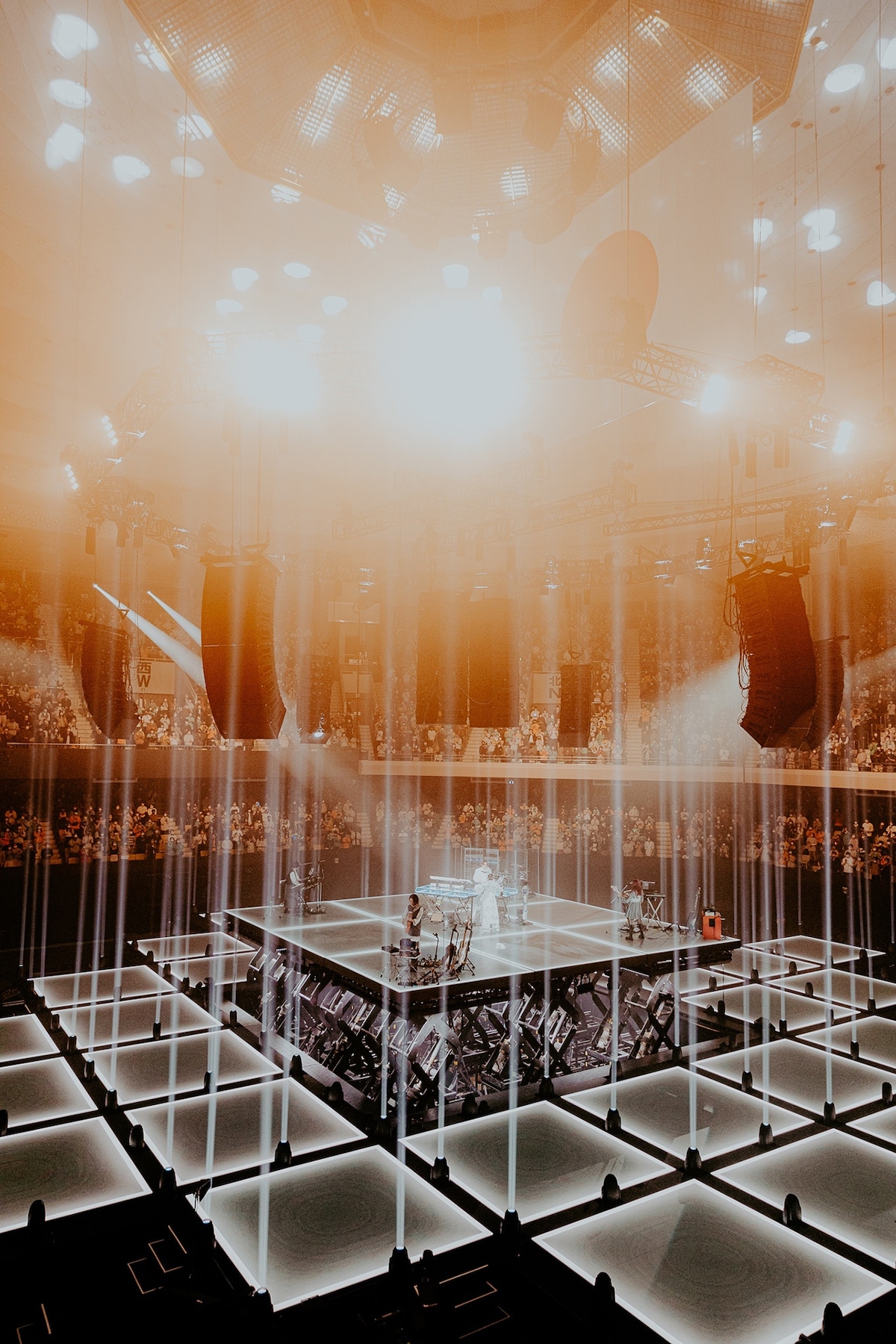 YOASOBI「NICE TO MEET YOU」の様子。（Photo by Kato Shumpei）