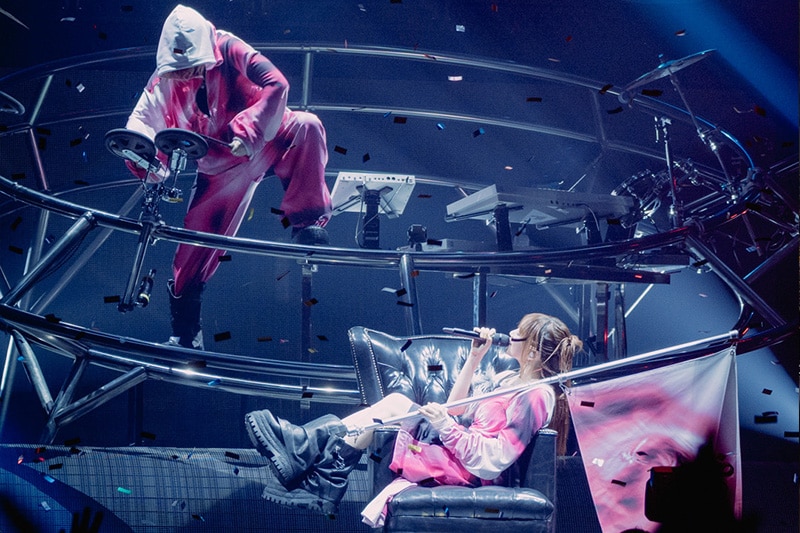 YOASOBI（Photo by Jun Yokoyama）