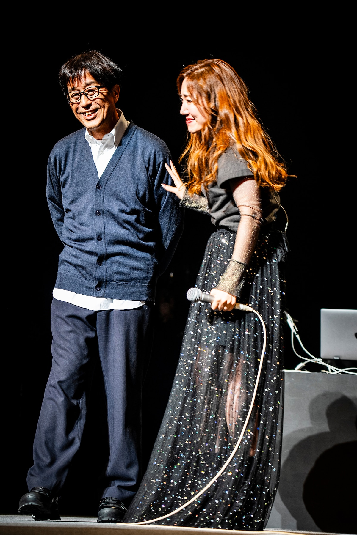 左から松任谷正隆、平原綾香。