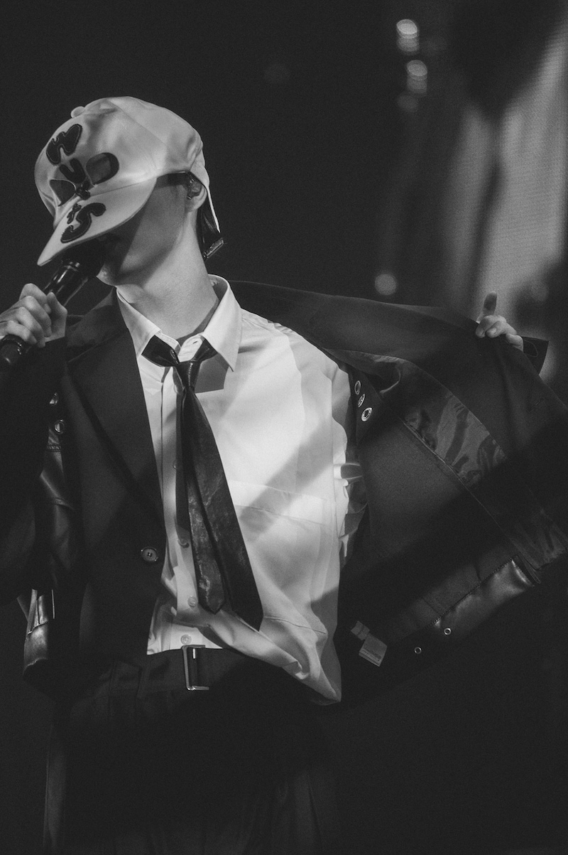 「WurtS LIVE AT BUDOKAN」の様子。（Photo by Takeshi Yao）