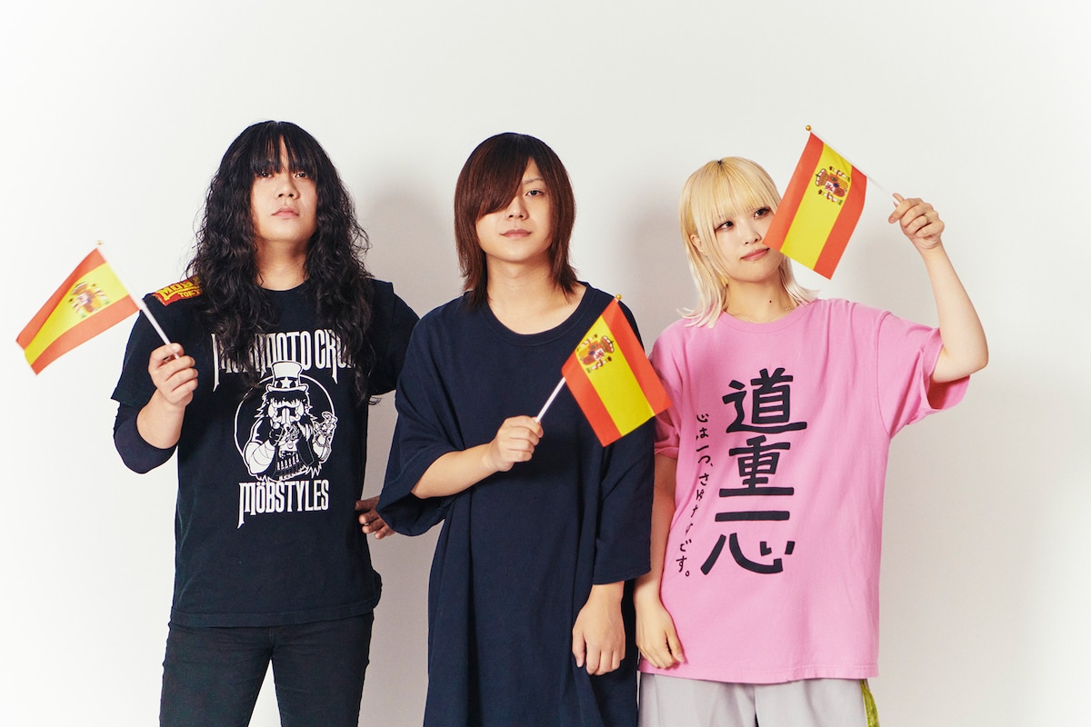 ヤバイTシャツ屋さん