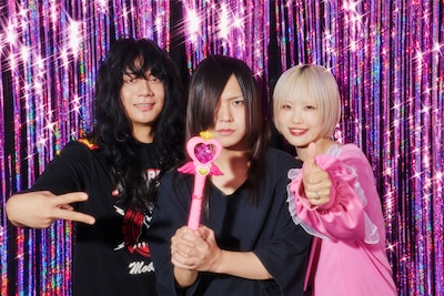 ヤバイTシャツ屋さんインタビュー｜あつまれ！ドパガキ！今を駆け抜けるヤバTの最新アルバム