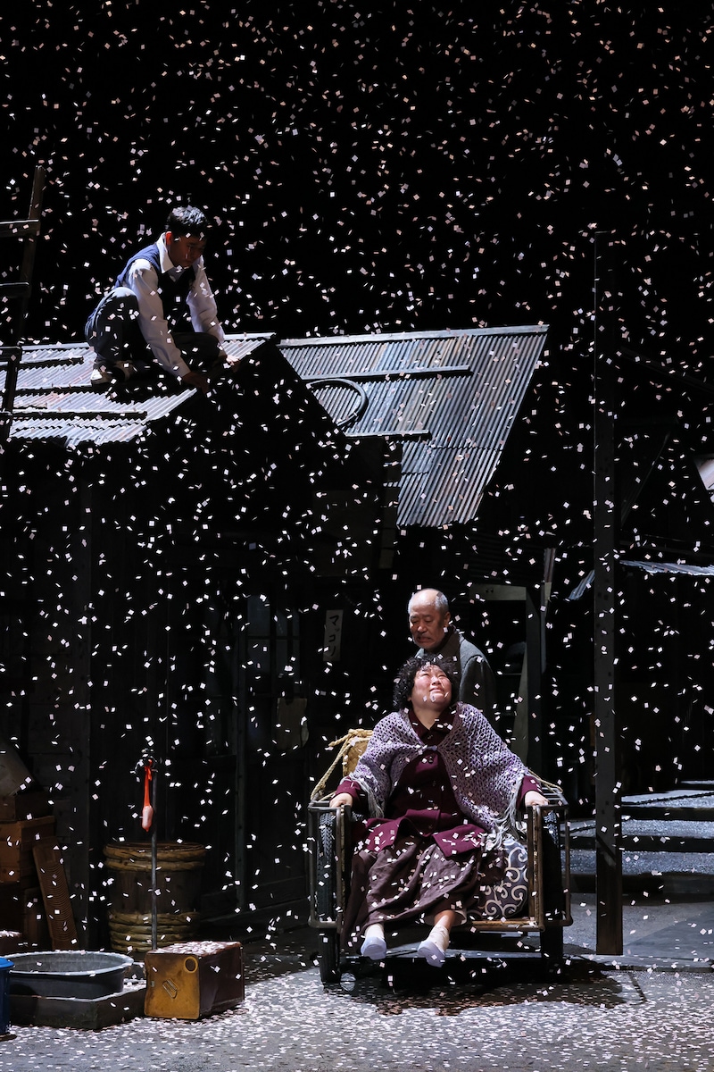 「焼肉ドラゴン」より。（撮影：宮川舞子）