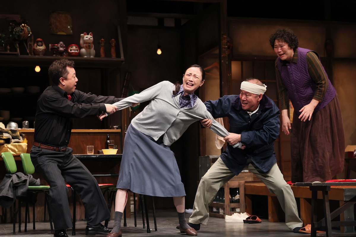 「焼肉ドラゴン」より。（撮影：宮川舞子）