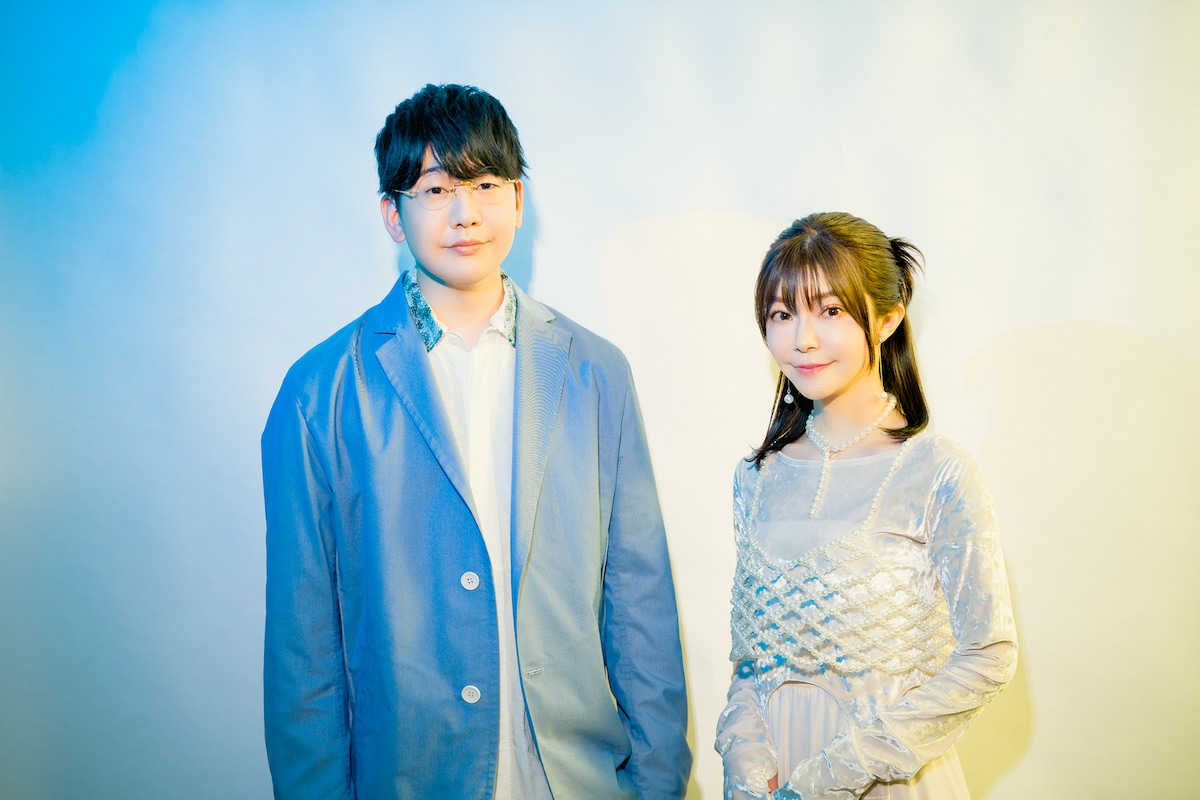 左から花江夏樹、伊瀬茉莉也。