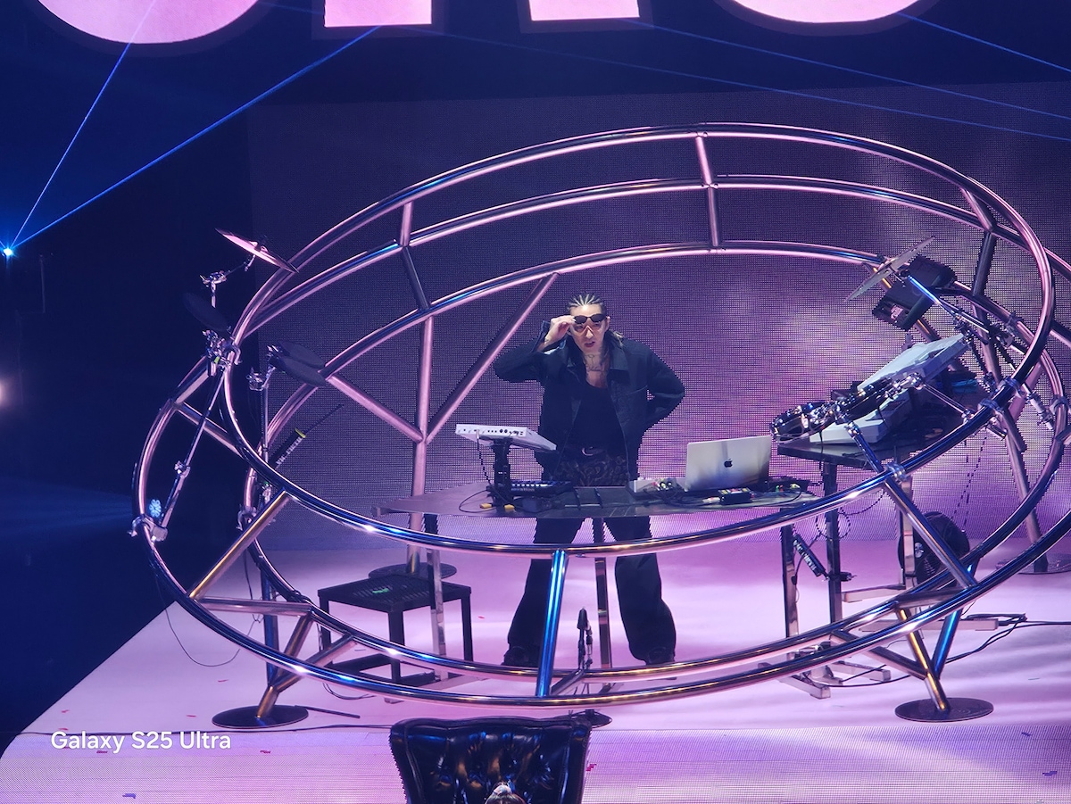 Galaxy S25 Ultraで撮影したAyase。