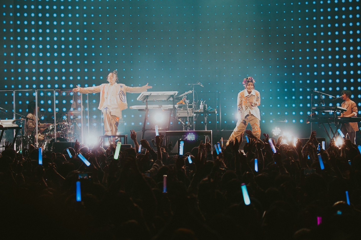 「YOASOBI ZEPP TOUR 2024 "POP OUT"」Zepp Haneda（TOKYO）公演の様子。（Photo by Kato Shumpei）