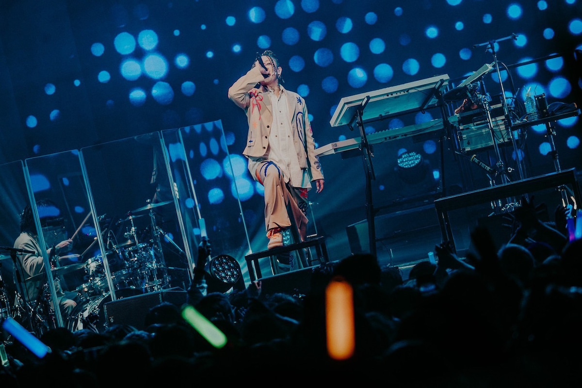 「YOASOBI ZEPP TOUR 2024 "POP OUT"」Zepp Haneda（TOKYO）公演の様子。（Photo by Kato Shumpei）