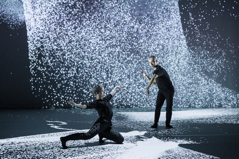 「indivisible substance」より。（写真提供：West Kowloon Cultural District / 香港）