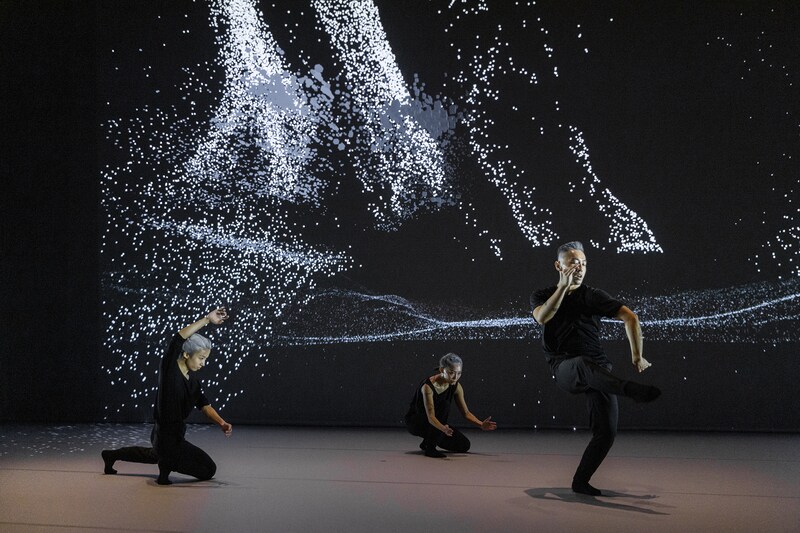 「indivisible substance」より。（写真提供：West Kowloon Cultural District / 香港）