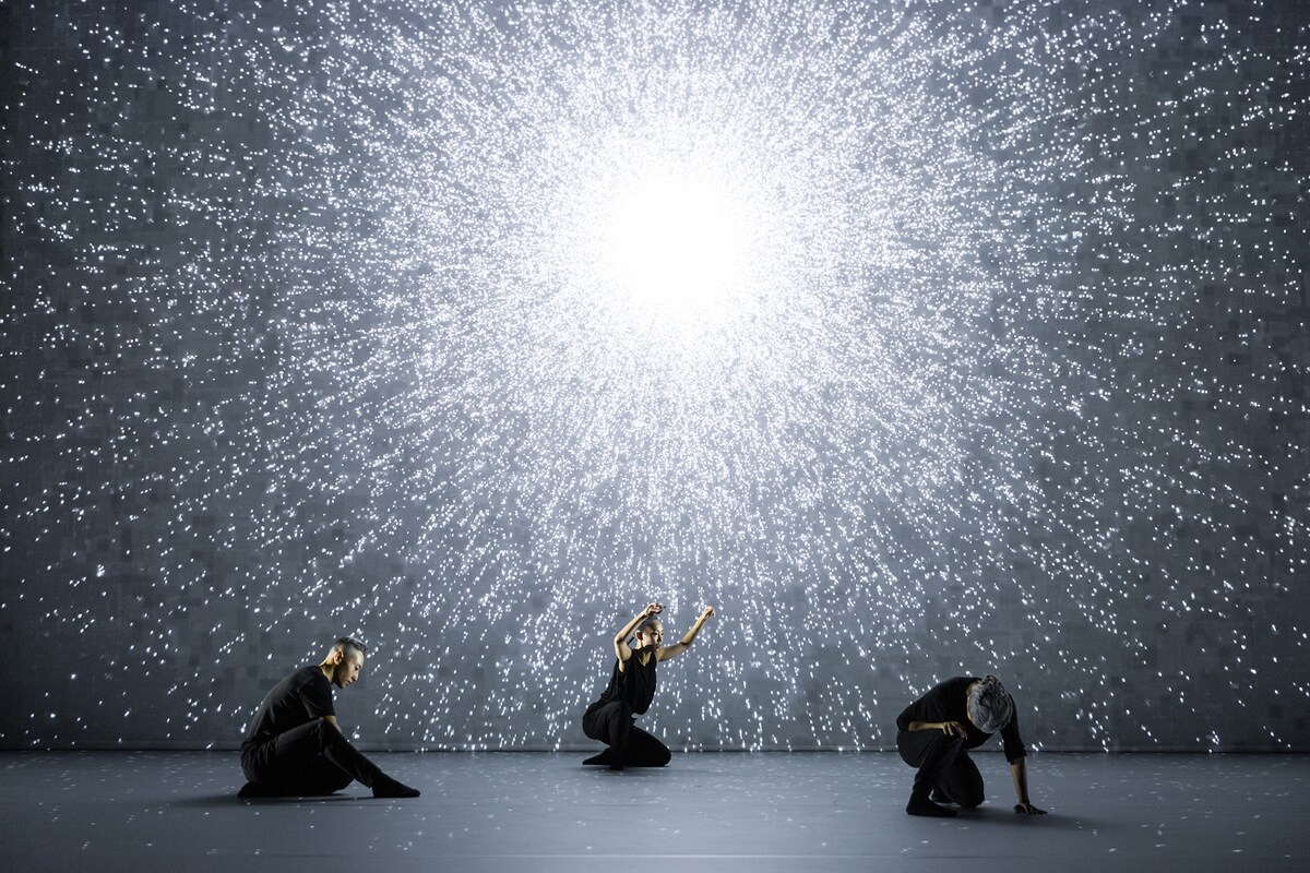 「indivisible substance」より。（写真提供：West Kowloon Cultural District / 香港）