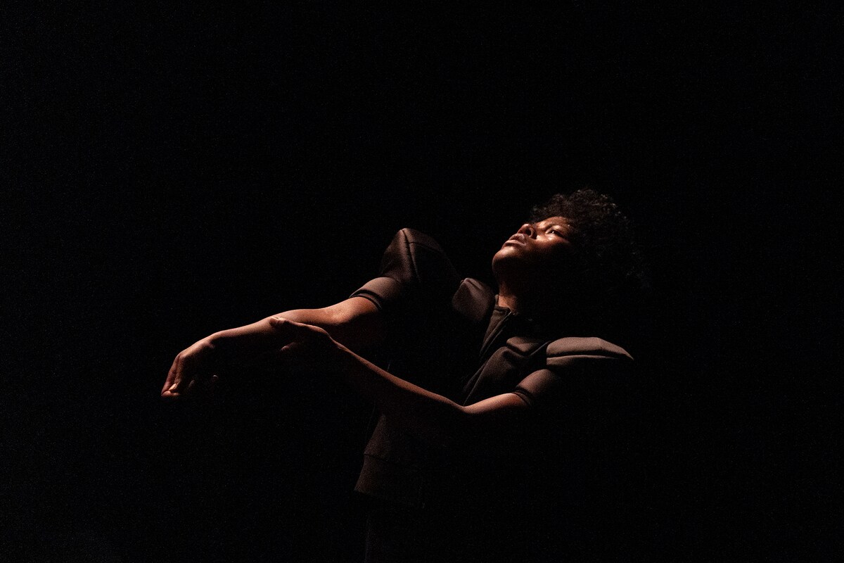 ソア・ラツィファンドリアナ「g r oo v e」より。©Lara Gasparotto