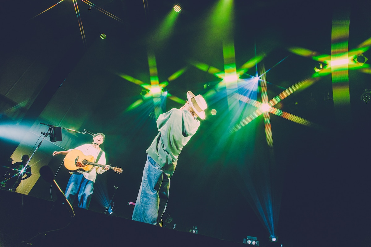 「吉田山田15周年記念 大感謝祭 2Days」アコースティックバージョンより。（撮影：白石達也）