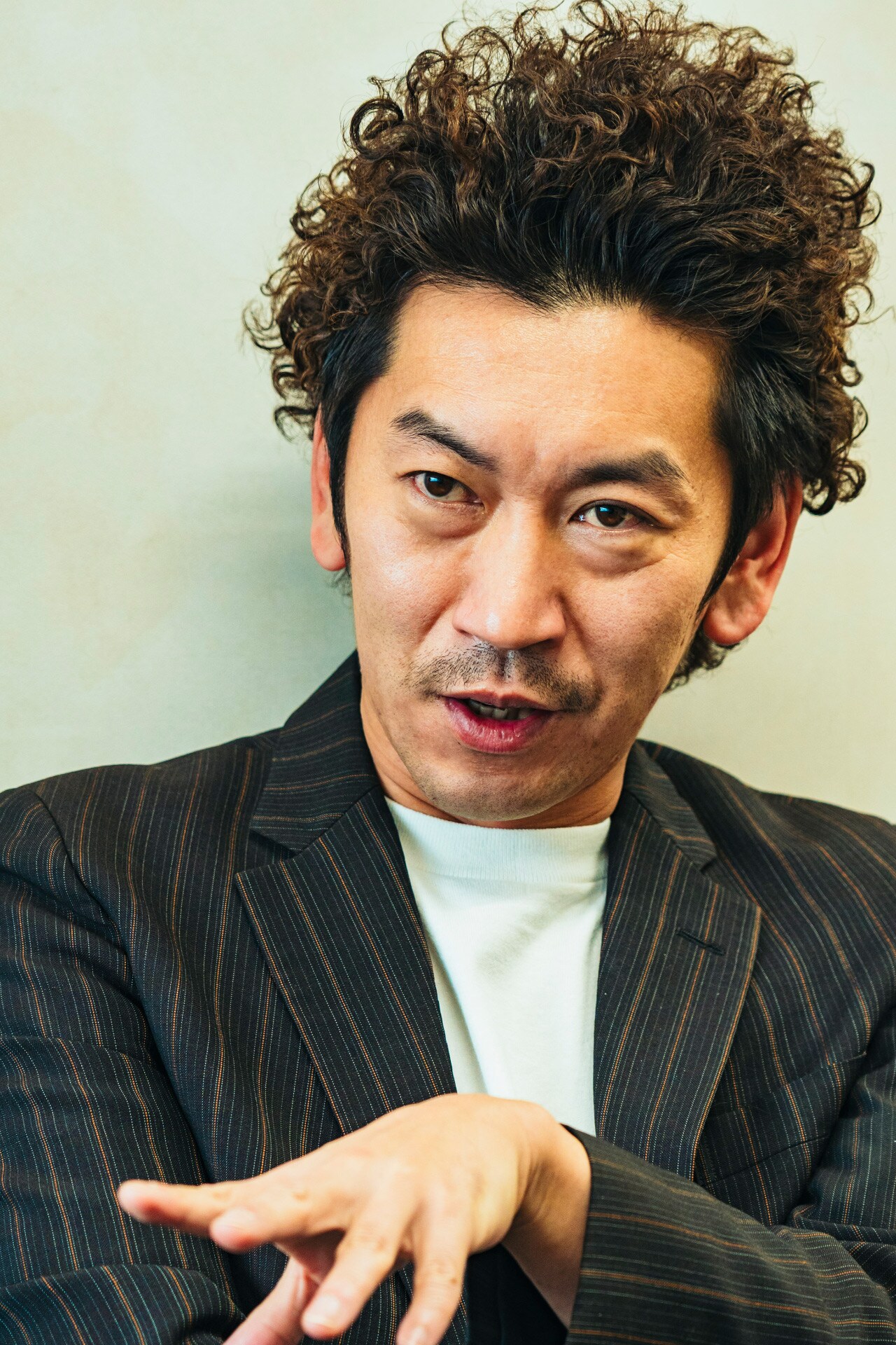 ブレずに突き進んだ己の漫才道、ツートライブが語るよしもと漫才劇場