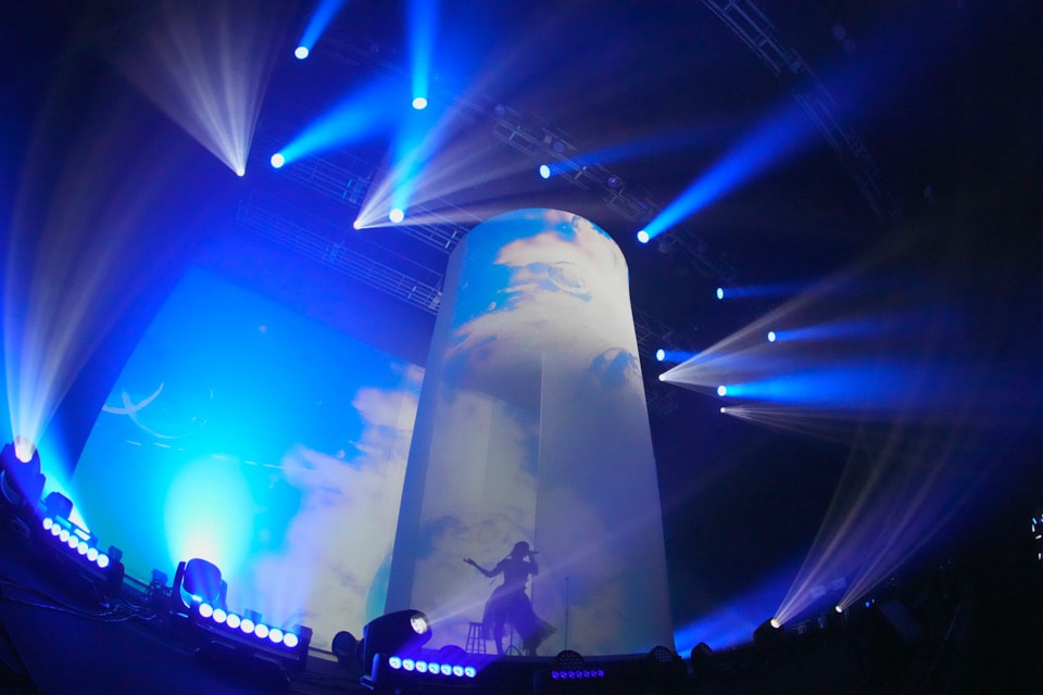 「吉乃 COVER LIVE TOUR 2024 “爪痕”」より。（撮影：中原幸）