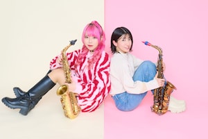 ユッコ・ミラー×小林香織インタビュー｜サックス界を牽引する女性プレイヤー2人が初対談