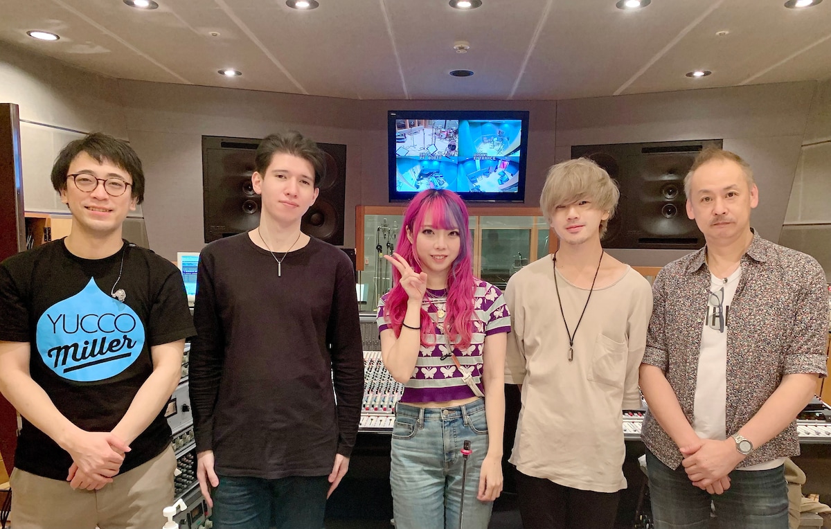 アルバム「Colorful Drops」レコーディング中の様子。