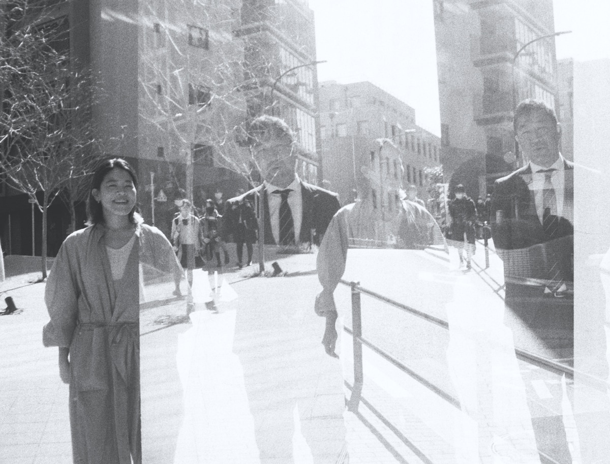 左から優河、プロデューサー・中井芳彦。