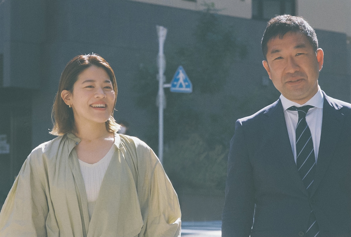 左から優河、プロデューサー・中井芳彦。