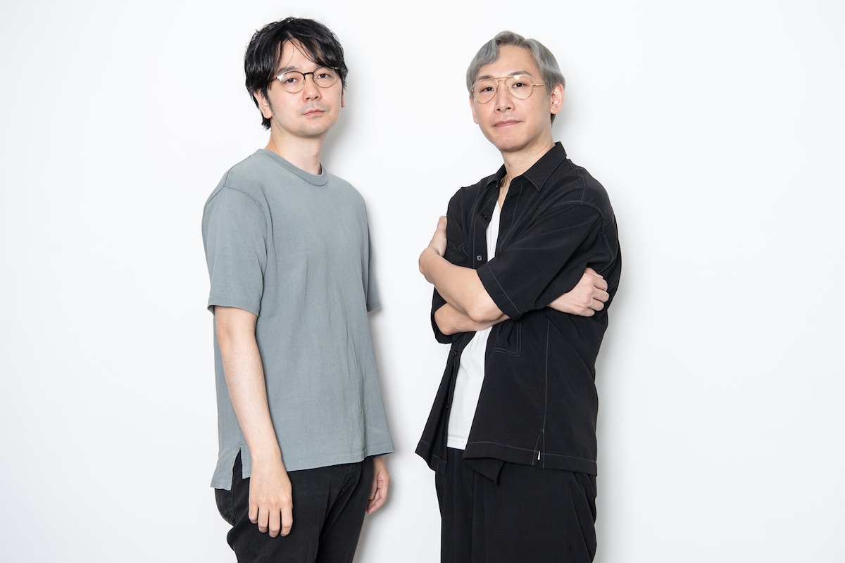 左から牛尾憲輔、ミト。