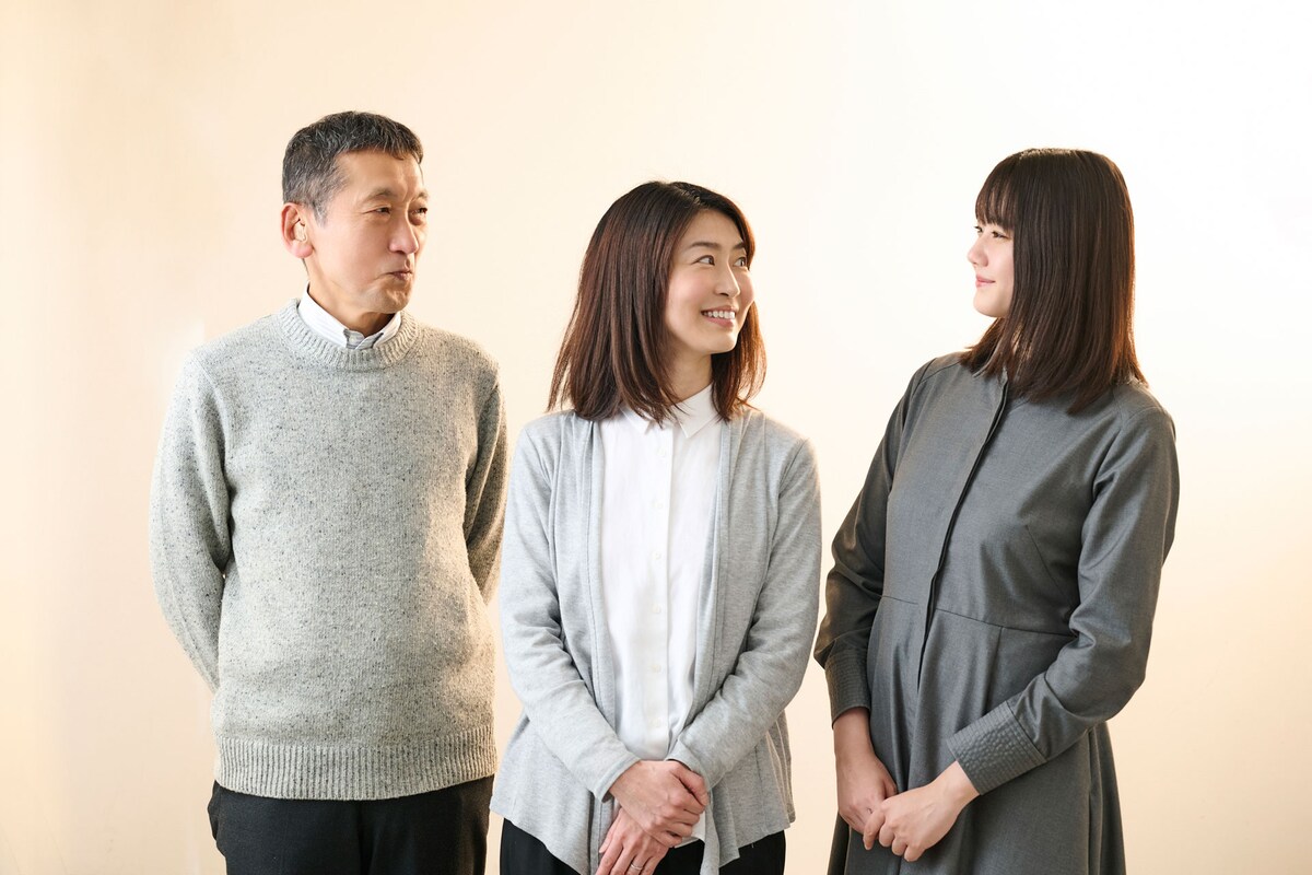 左から成井豊、岡内美喜子、瀧野由美子。