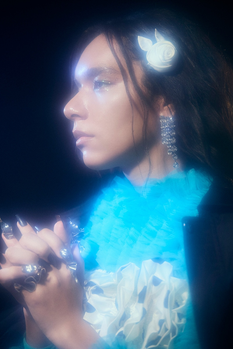 アヴちゃん（Vo）